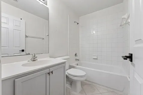 5951 Manchester Way Tamarac FL 33321