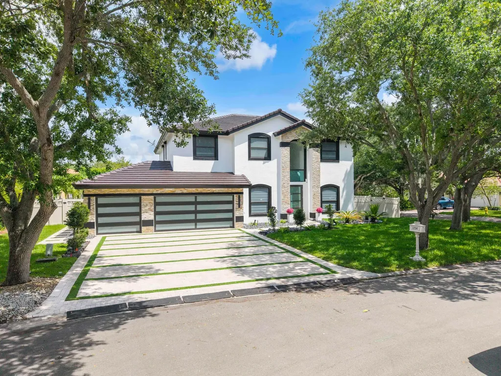 1254 NW 102nd Way Coral Springs FL 33071