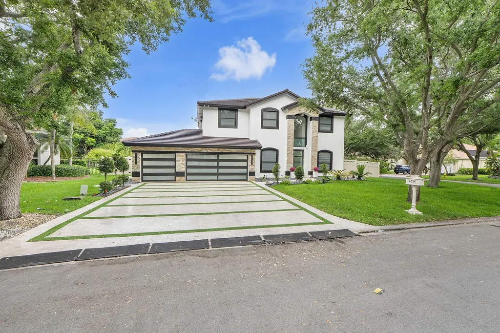 1254 NW 102nd Way Coral Springs FL 33071