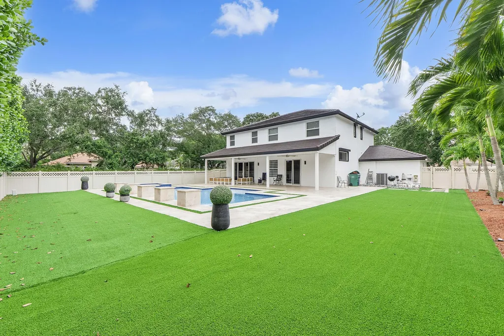 1254 NW 102nd Way Coral Springs FL 33071