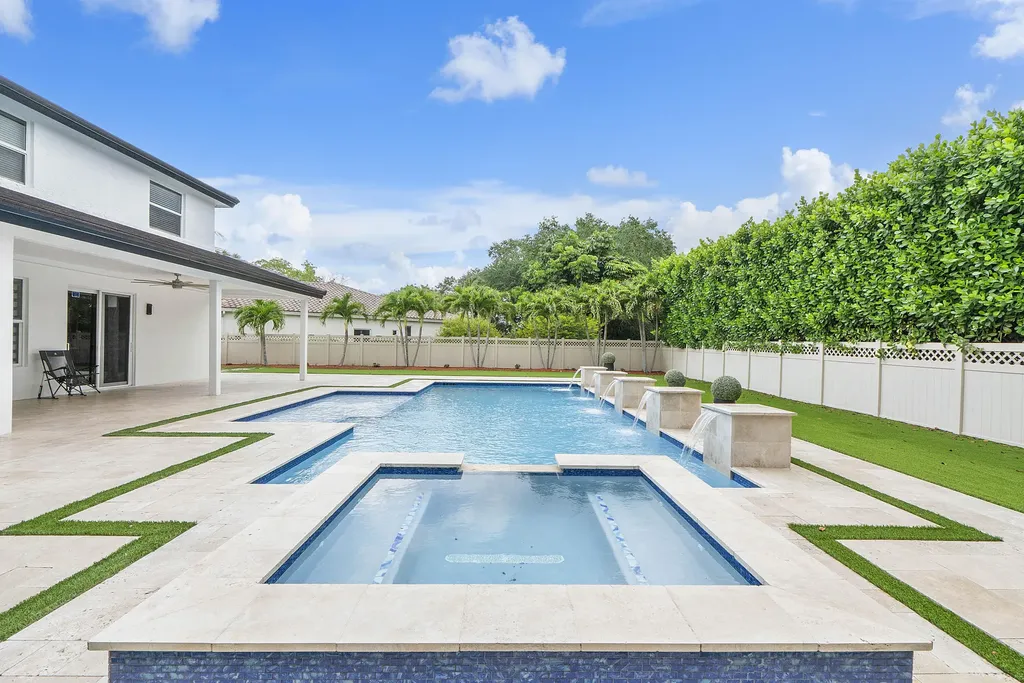 1254 NW 102nd Way Coral Springs FL 33071