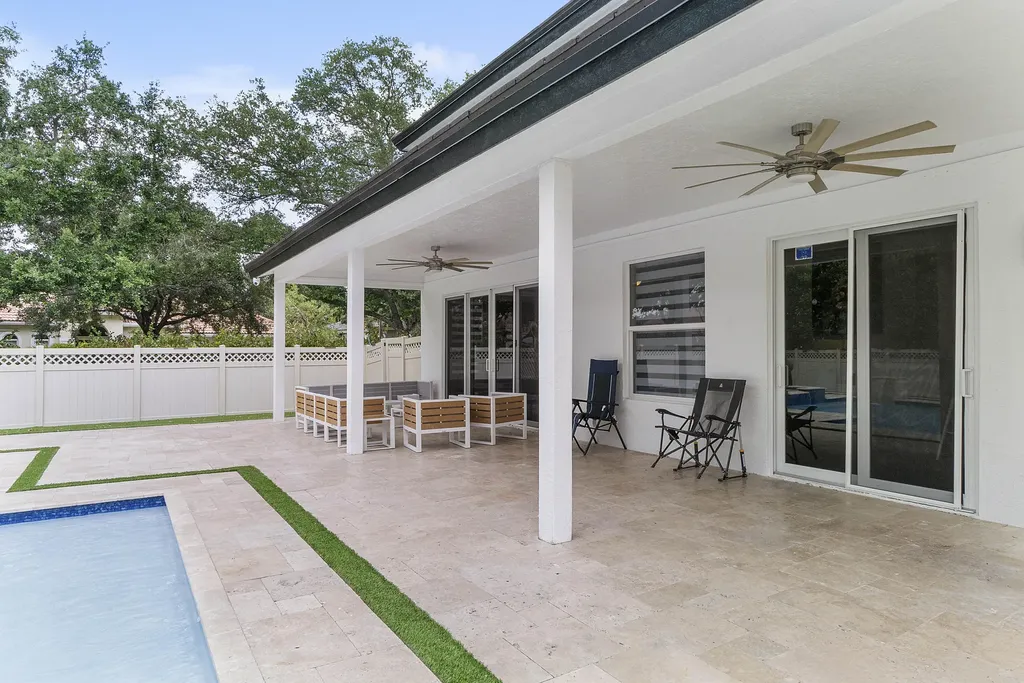 1254 NW 102nd Way Coral Springs FL 33071