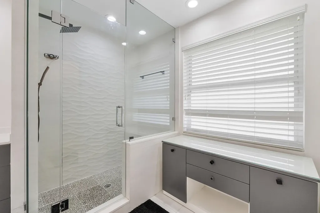 1254 NW 102nd Way Coral Springs FL 33071