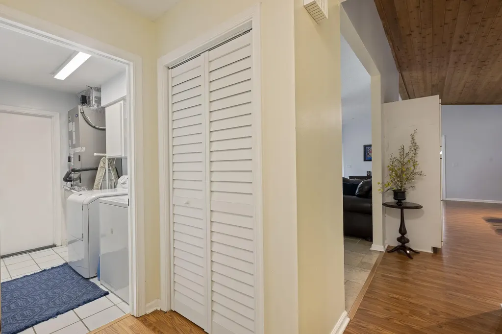 756 Juniper Place Wellington FL 33414