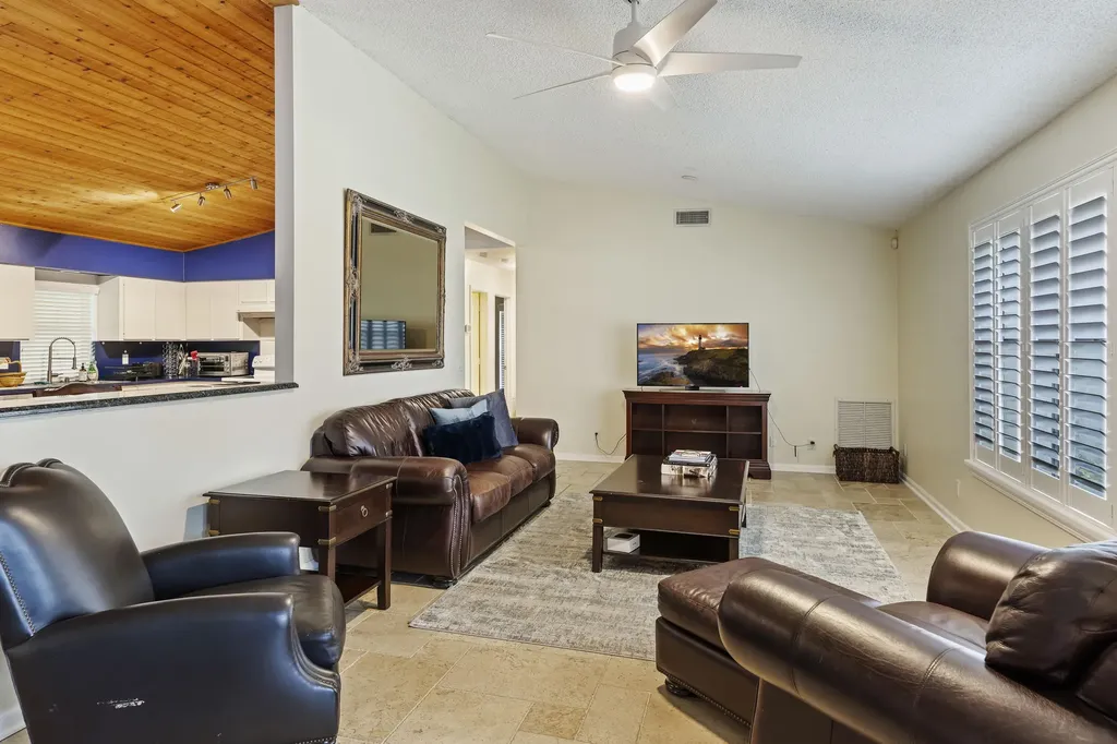 756 Juniper Place Wellington FL 33414