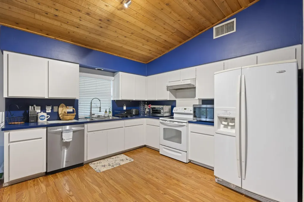 756 Juniper Place Wellington FL 33414