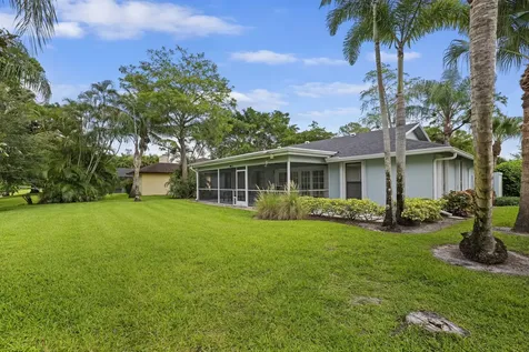 756 Juniper Place Wellington FL 33414