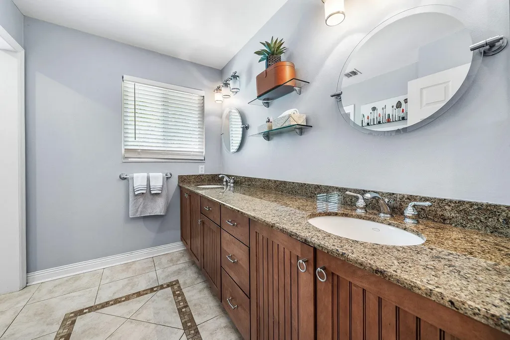 208 Longshore Drive Jupiter FL 33458