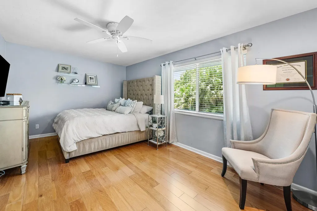 208 Longshore Drive Jupiter FL 33458