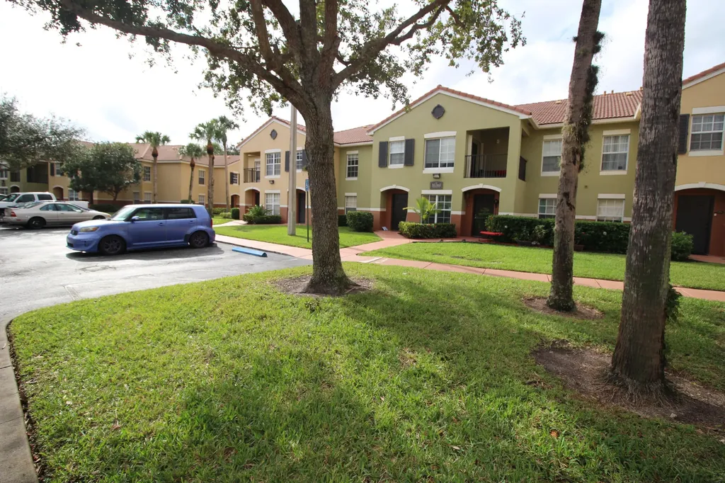 10360 S Fox Trail Road Royal Palm Beach FL 33411