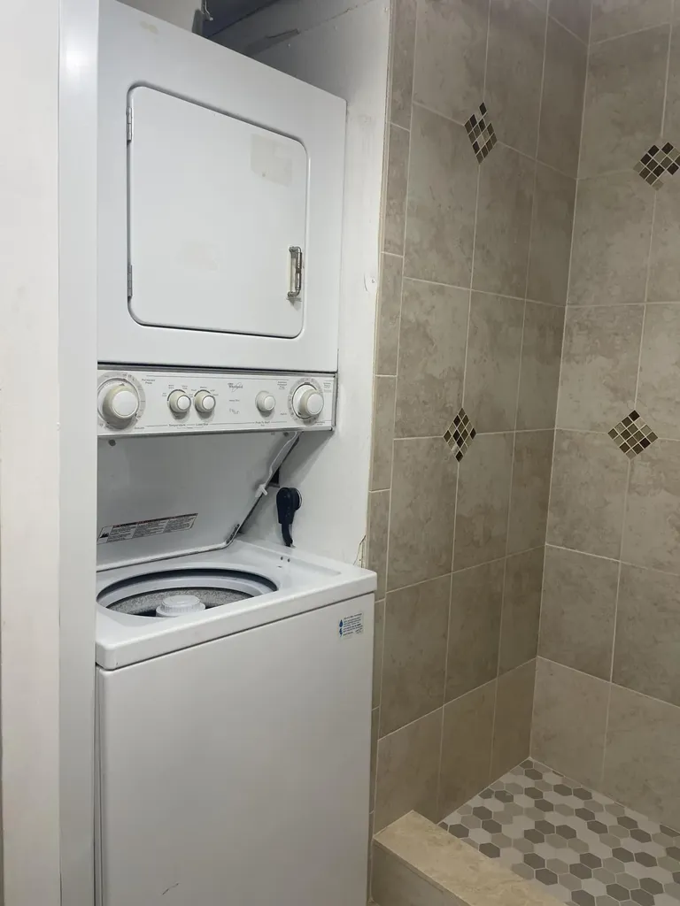 523 Piedmont K Delray Beach FL 33484