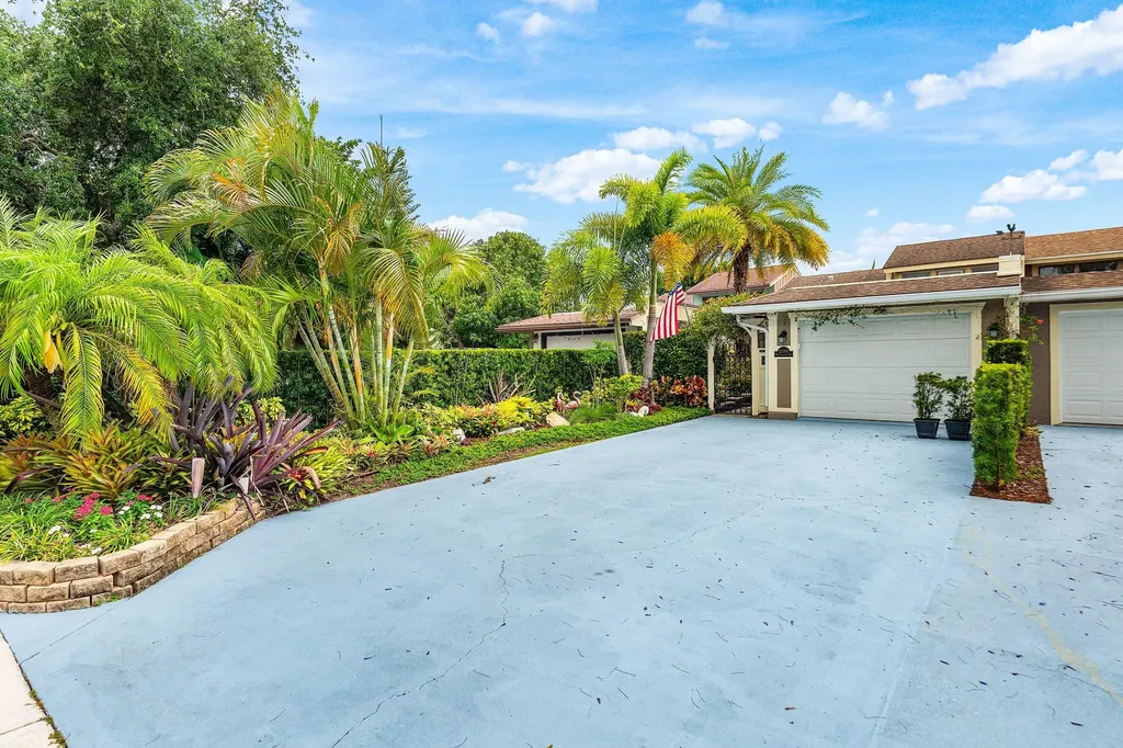 12383 Westhampton Circle Wellington FL 33414