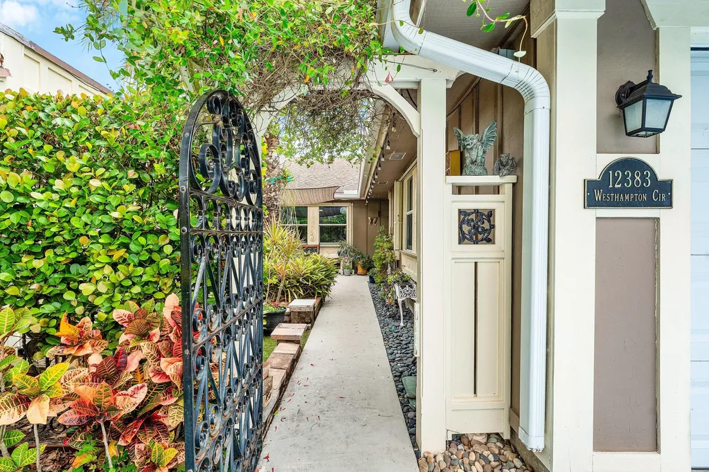 12383 Westhampton Circle Wellington FL 33414
