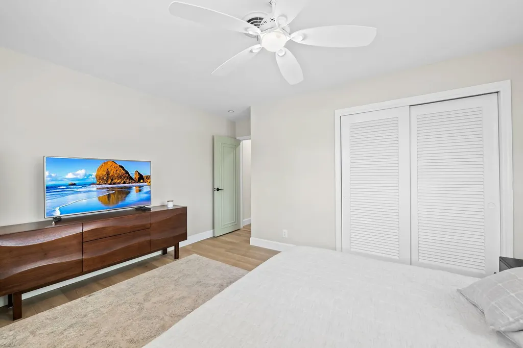 2650 NE 50th Street Lighthouse Point FL 33064