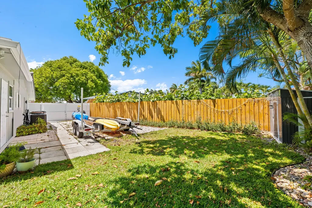 2650 NE 50th Street Lighthouse Point FL 33064