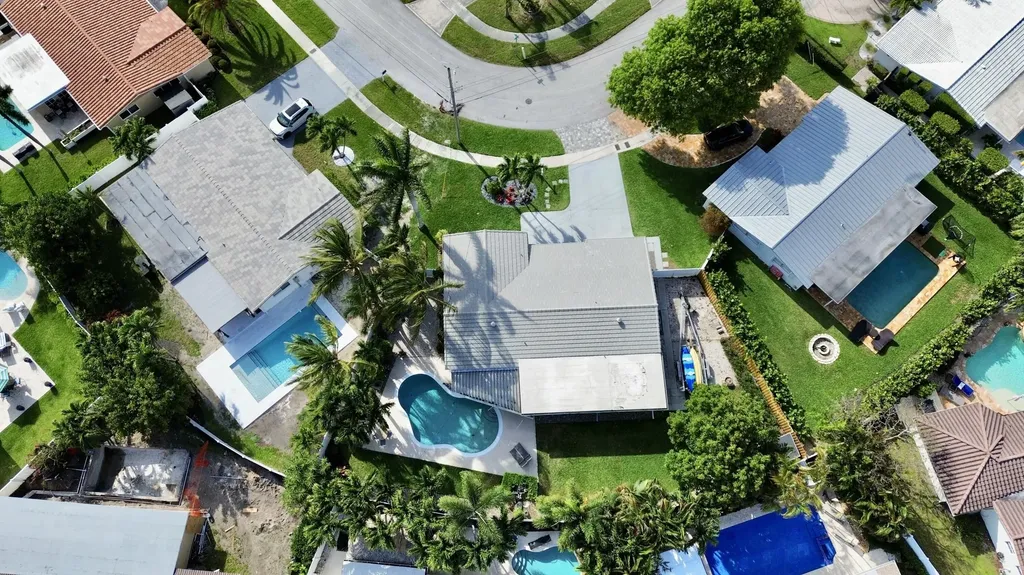 2650 NE 50th Street Lighthouse Point FL 33064