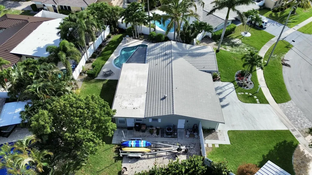 2650 NE 50th Street Lighthouse Point FL 33064