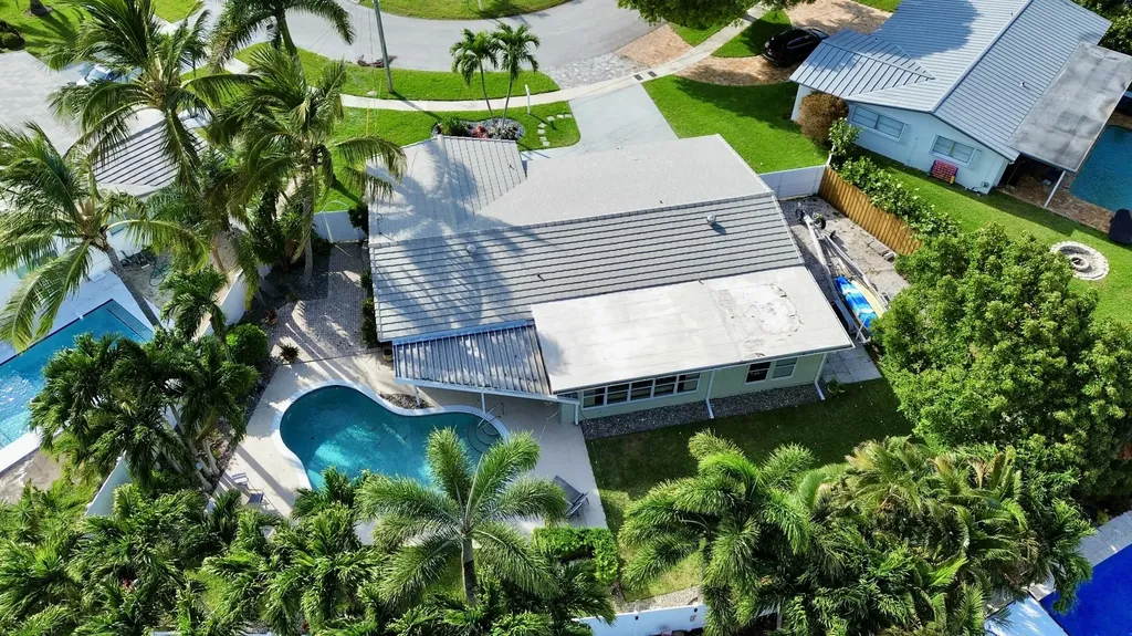 2650 NE 50th Street Lighthouse Point FL 33064