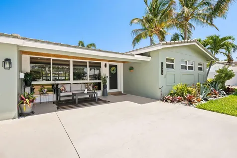 2650 NE 50th Street Lighthouse Point FL 33064