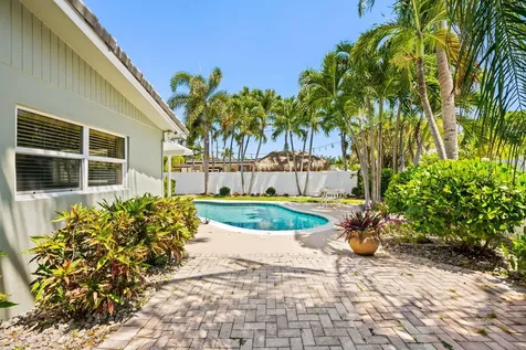 2650 NE 50th Street Lighthouse Point FL 33064
