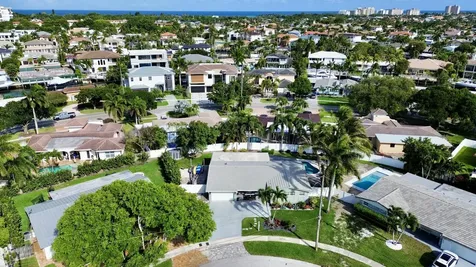 2650 NE 50th Street Lighthouse Point FL 33064