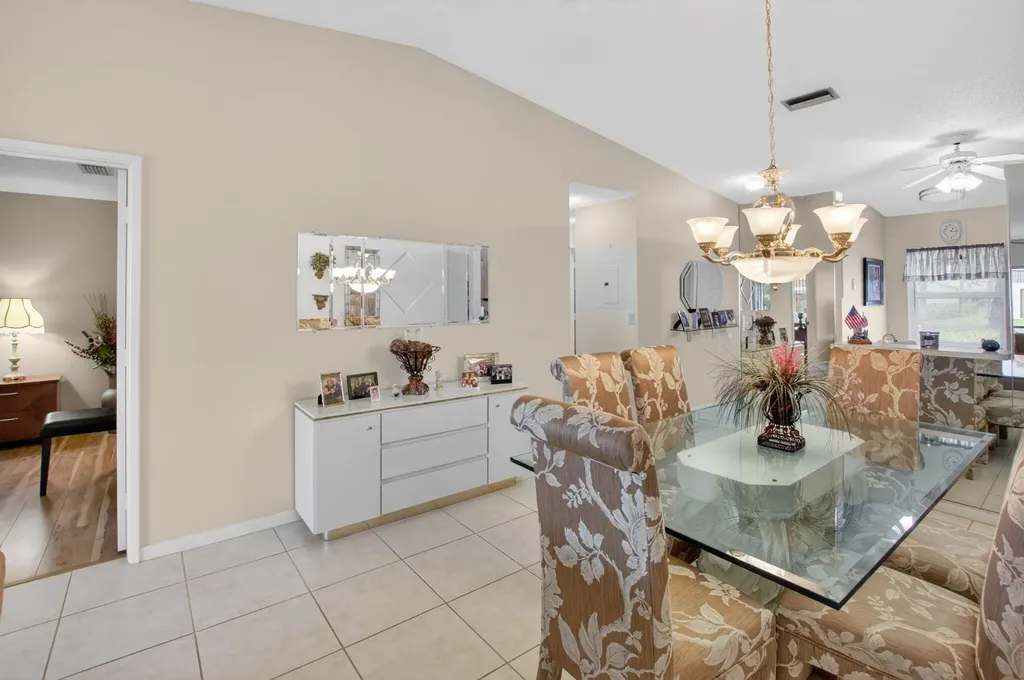 8697 Sunbird Place Boca Raton FL 33496