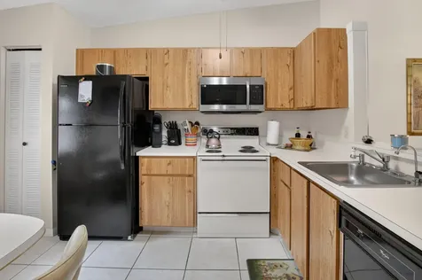 8697 Sunbird Place Boca Raton FL 33496