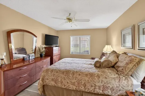8697 Sunbird Place Boca Raton FL 33496