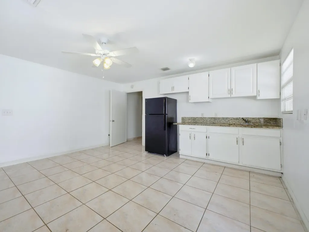 5509 W Garden Avenue West Palm Beach FL 33405