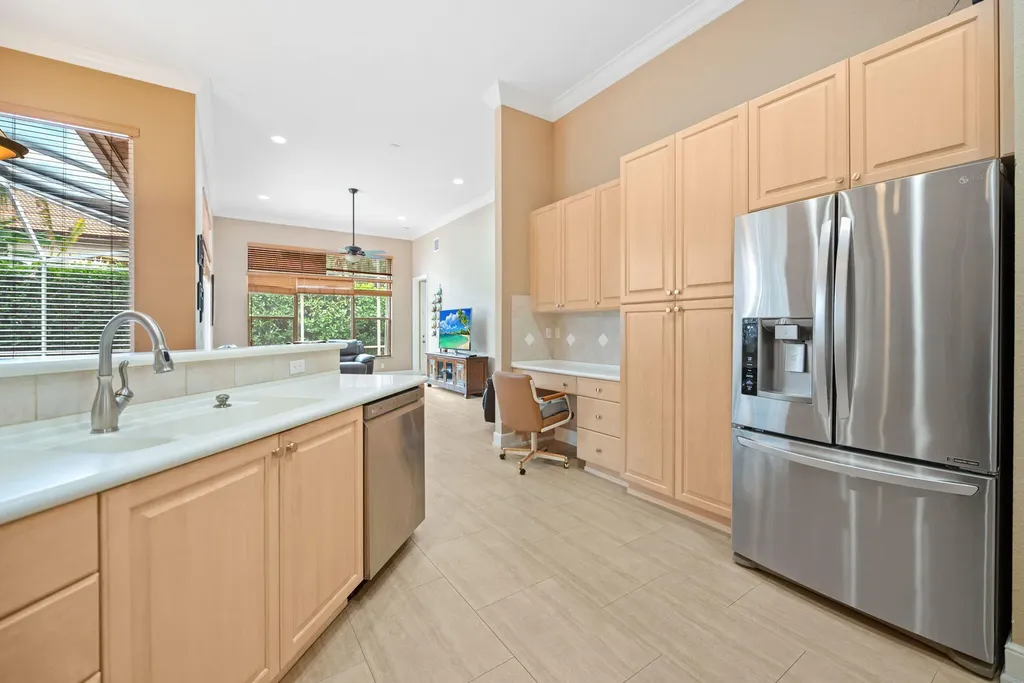 77 NW 108th Way Plantation FL 33324