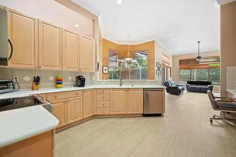 77 NW 108th Way Plantation FL 33324
