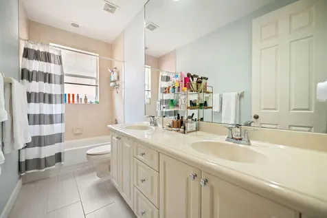 77 NW 108th Way Plantation FL 33324