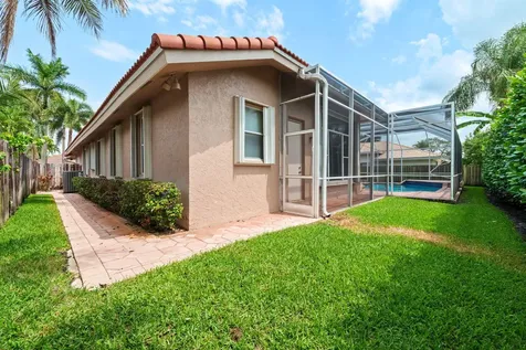 77 NW 108th Way Plantation FL 33324