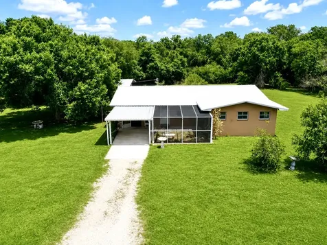 7815 NW 86th Court Okeechobee FL 34972