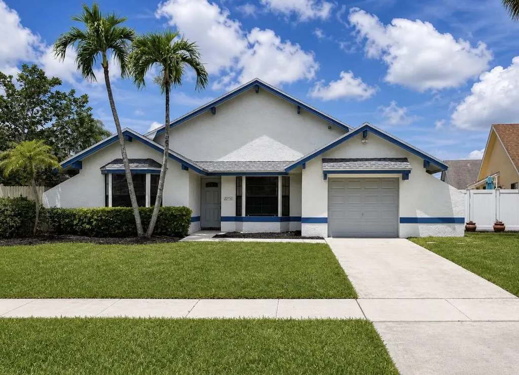 22750 Pickerel Circle Boca Raton FL 33428