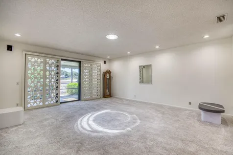32 Glens Drive E Boynton Beach FL 33436