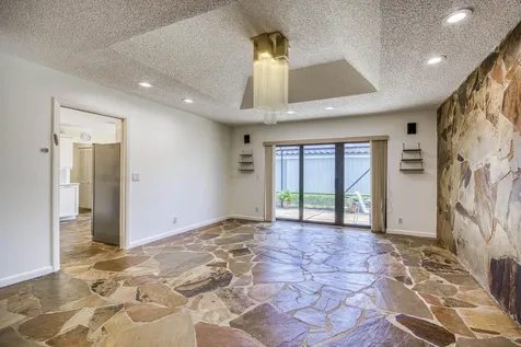 32 Glens Drive E Boynton Beach FL 33436