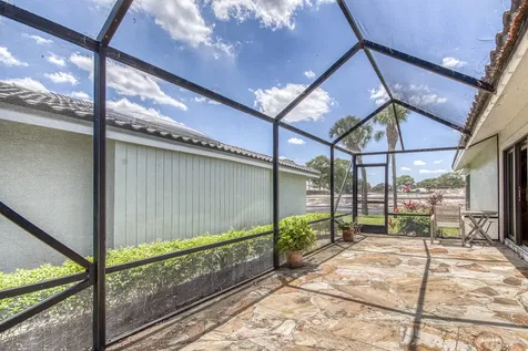 32 Glens Drive E Boynton Beach FL 33436