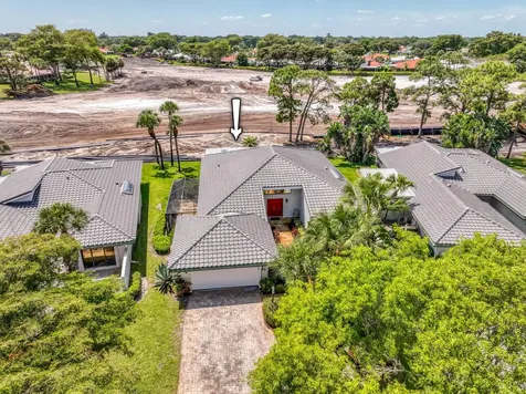 32 Glens Drive E Boynton Beach FL 33436