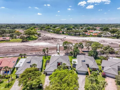 32 Glens Drive E Boynton Beach FL 33436