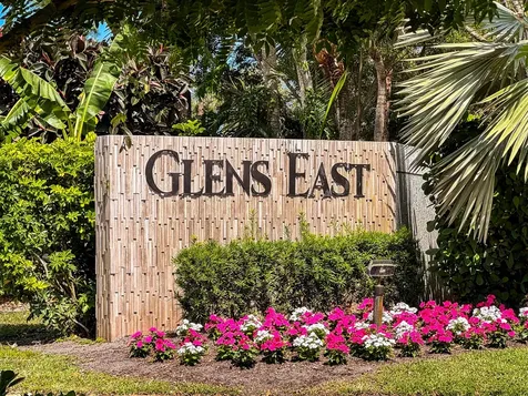 32 Glens Drive E Boynton Beach FL 33436