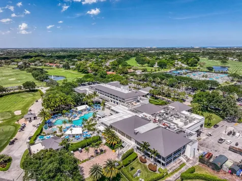 32 Glens Drive E Boynton Beach FL 33436