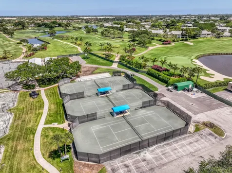 32 Glens Drive E Boynton Beach FL 33436