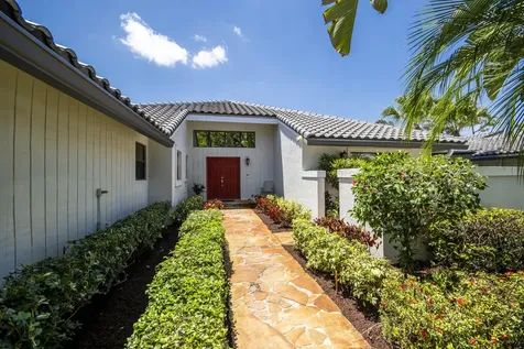 32 Glens Drive E Boynton Beach FL 33436