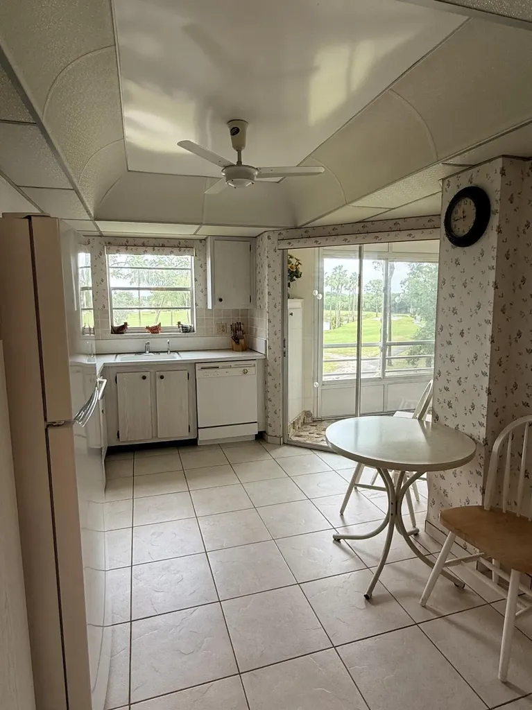 3836 Via Poinciana Lake Worth FL 33467