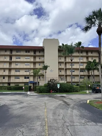 3836 Via Poinciana Lake Worth FL 33467