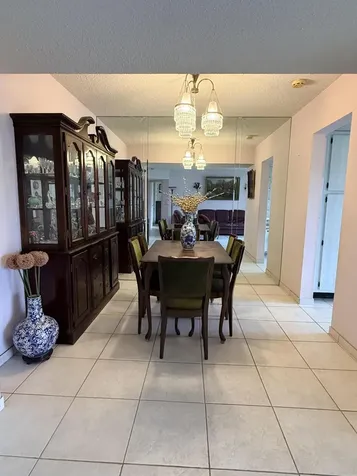 3836 Via Poinciana Lake Worth FL 33467