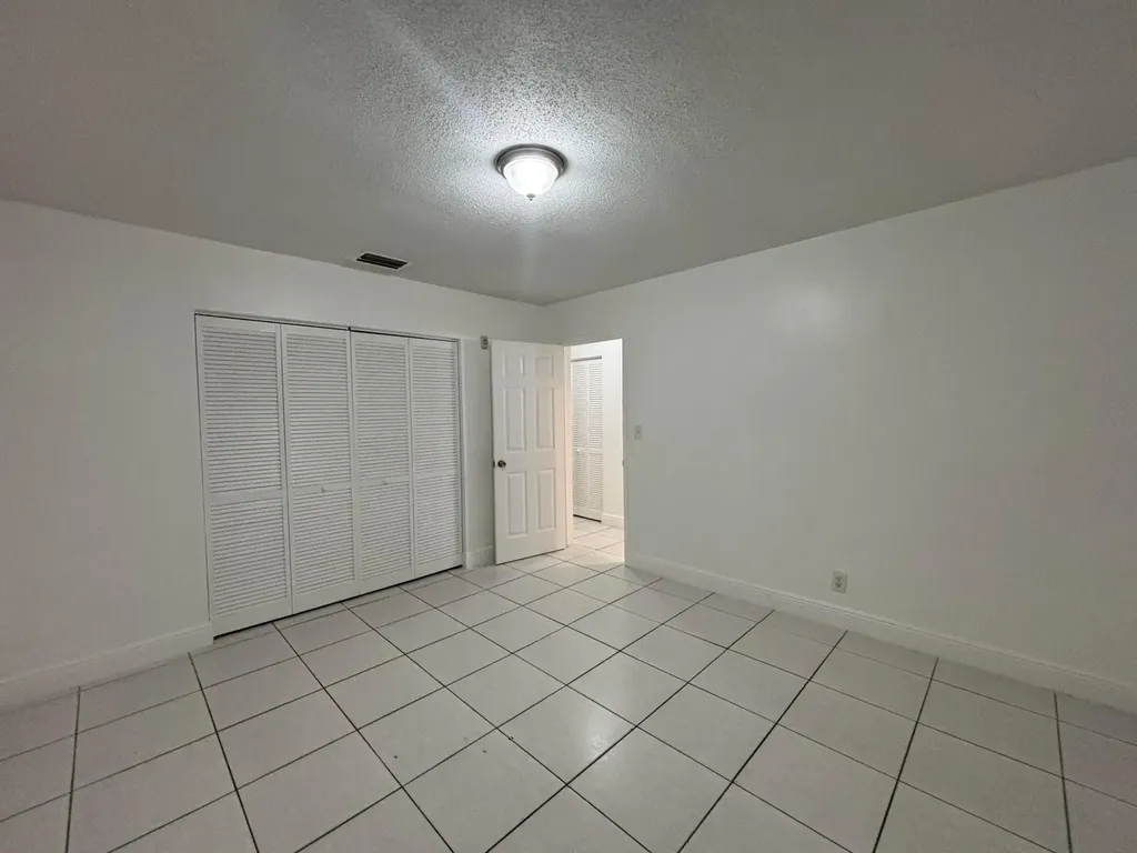 1916 SW 11th Street Fort Lauderdale FL 33312