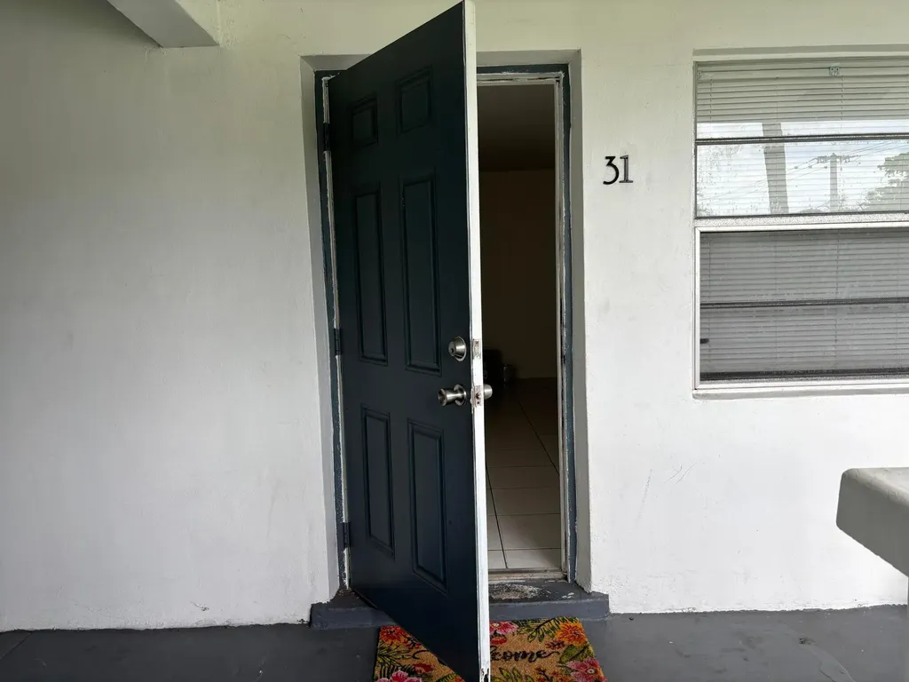 1916 SW 11th Street Fort Lauderdale FL 33312
