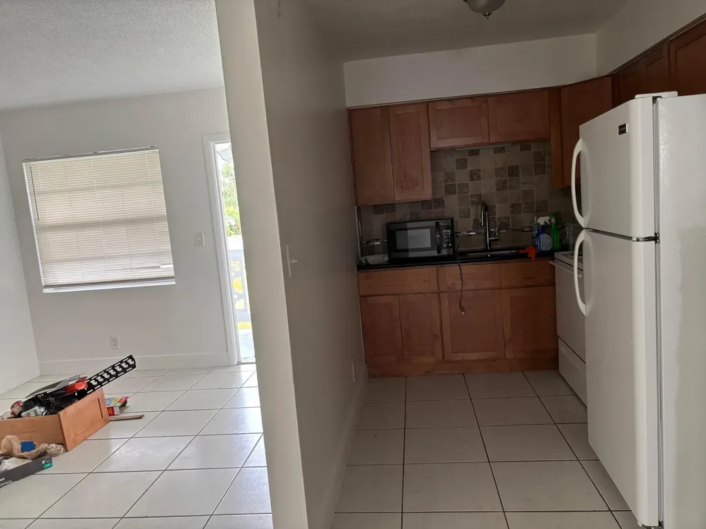 1916 SW 11th Street Fort Lauderdale FL 33312